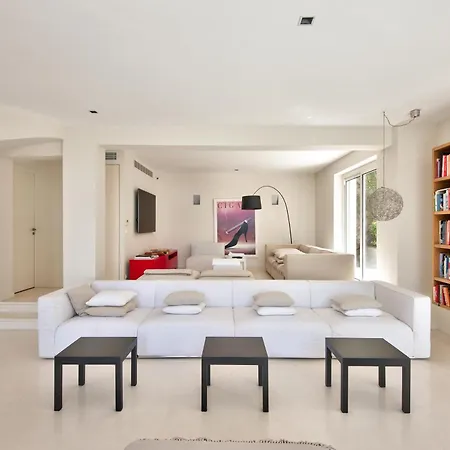 Mont Boron, Vue Exceptionnelle فيلة